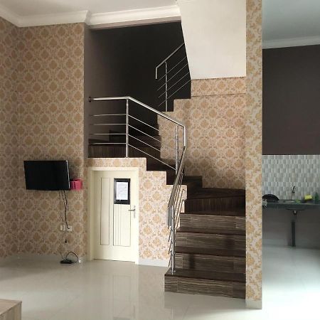 Villa Kusuma Hill A8 Batu  Buitenkant foto