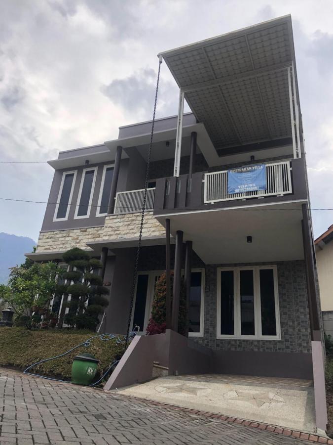 Villa Kusuma Hill A8 Batu  Buitenkant foto