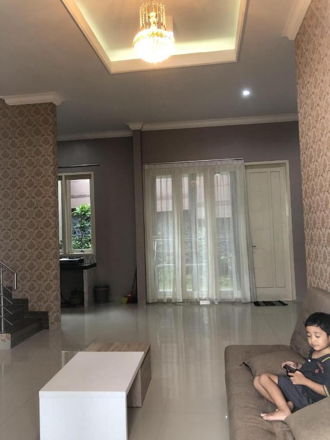 Villa Kusuma Hill A8 Batu  Buitenkant foto